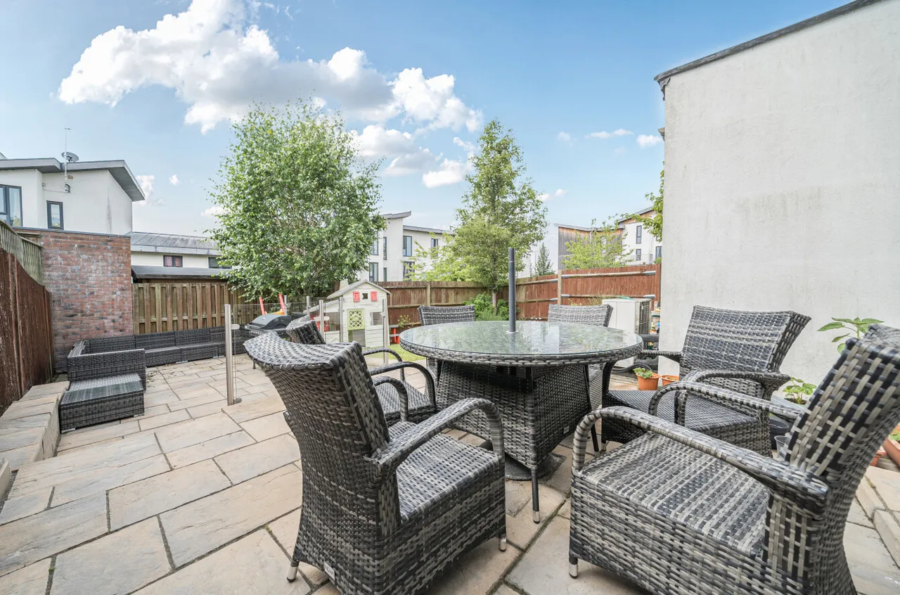 Faringdon Court, Basingstoke, Hampshire, RG24 9FE, photo 18