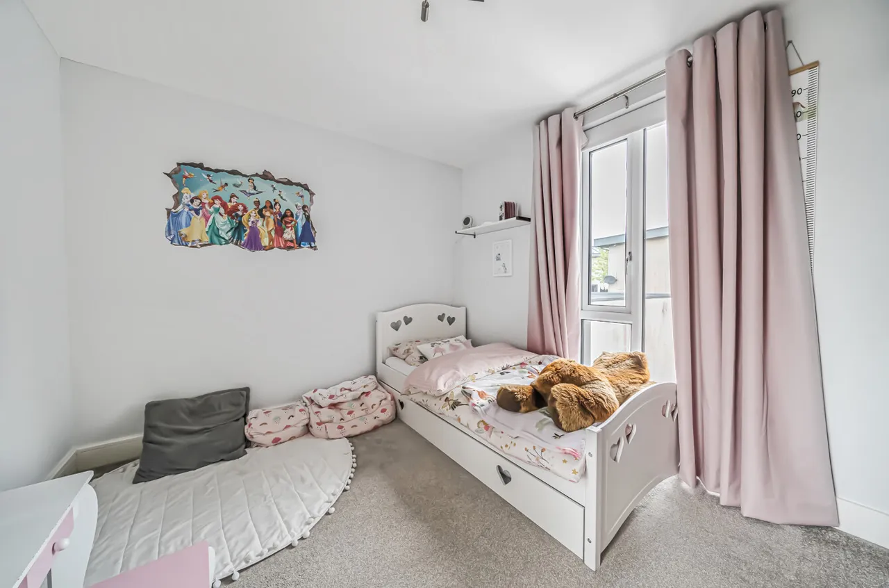 Faringdon Court, Basingstoke, Hampshire, RG24 9FE, photo 14