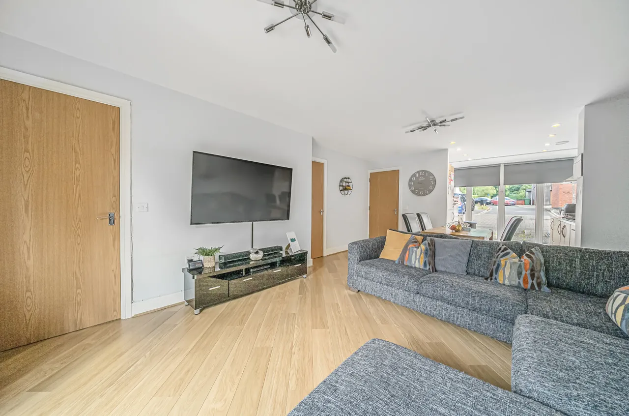 Faringdon Court, Basingstoke, Hampshire, RG24 9FE, photo 11