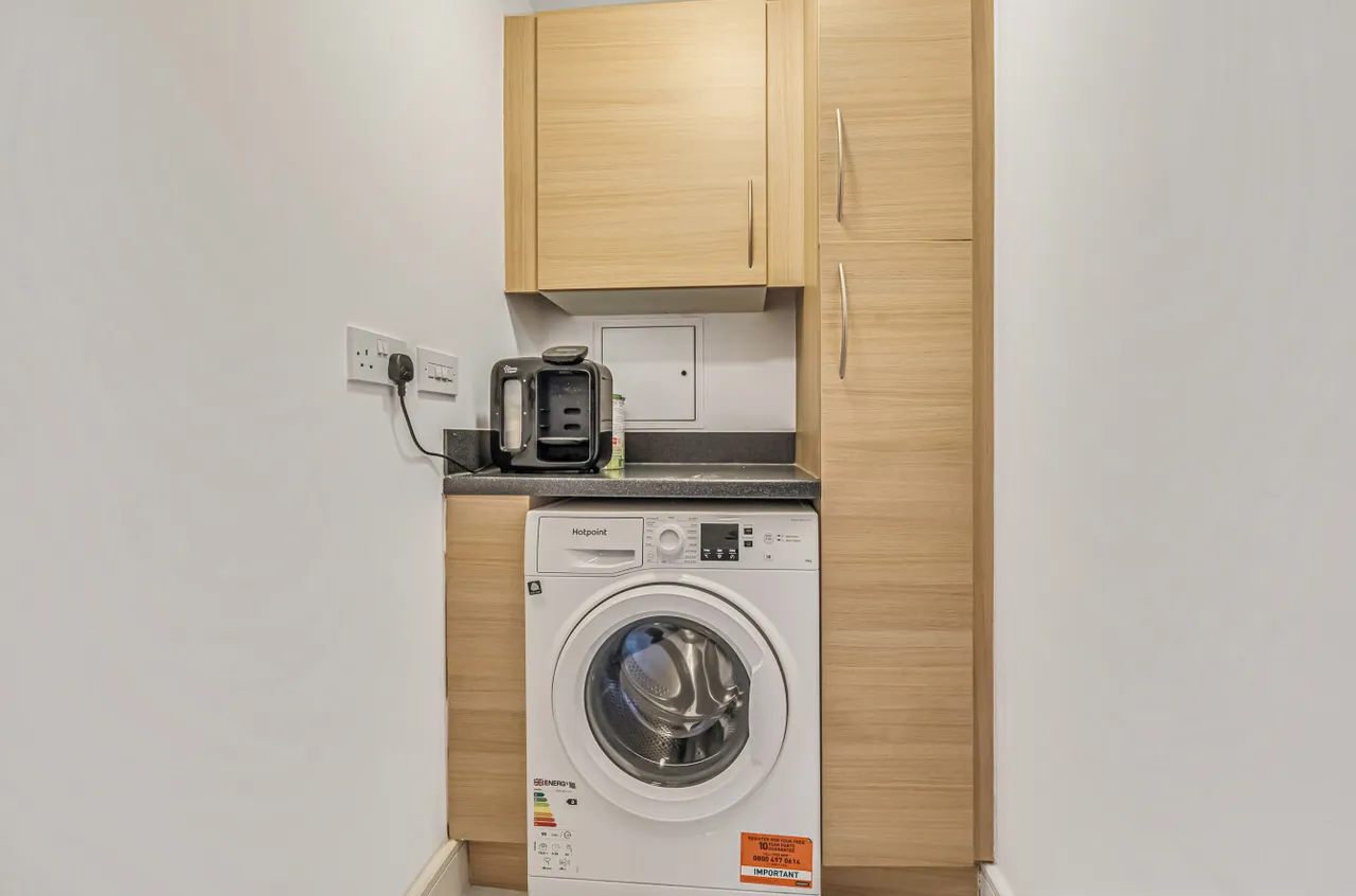 Faringdon Court, Basingstoke, Hampshire, RG24 9FE, photo 12