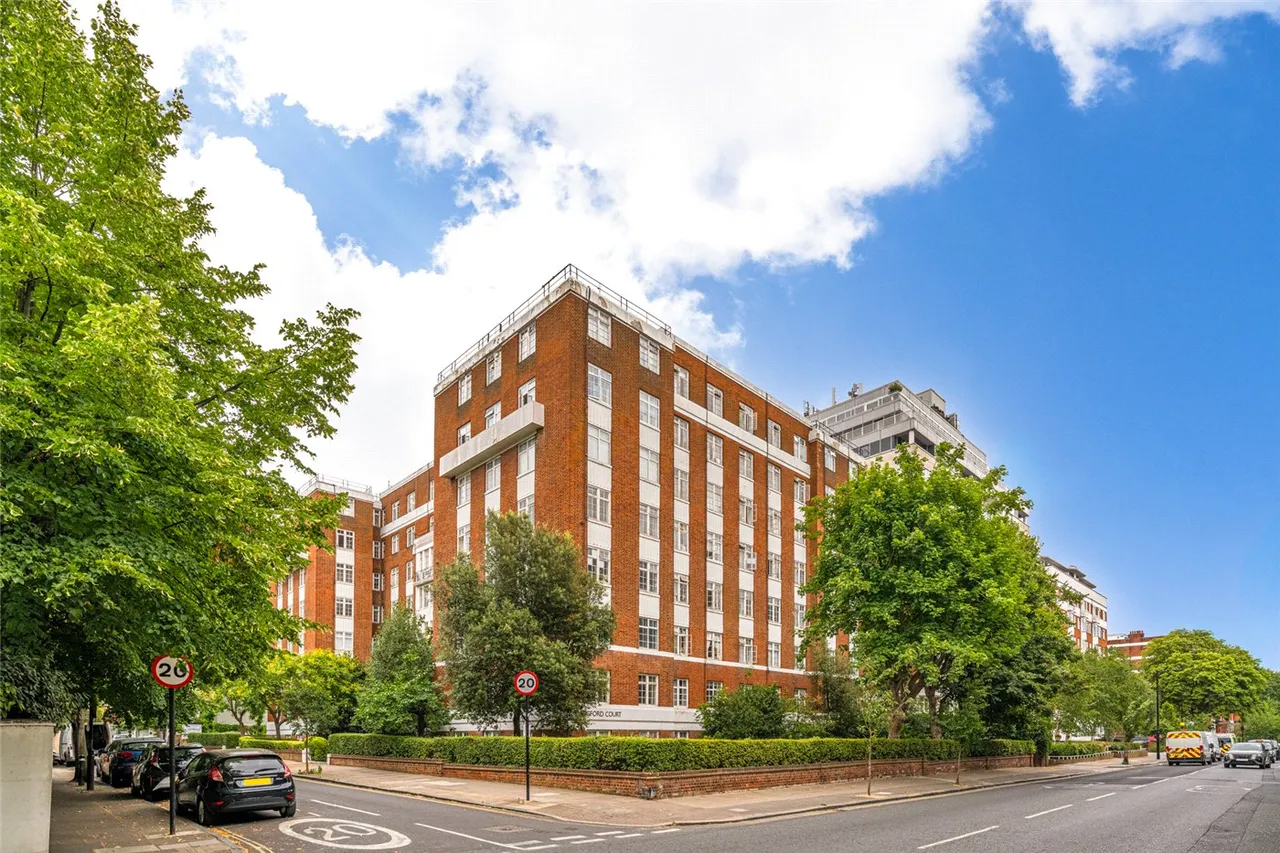 flat for sale — Langford Court, Abbey Road, St John's Wood, London, NW8