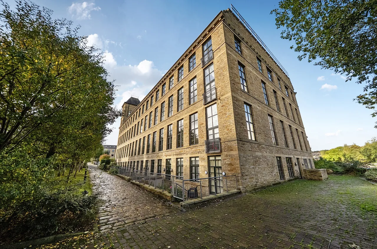 Meadow Road, Apperley Bridge, BD10, photo 14