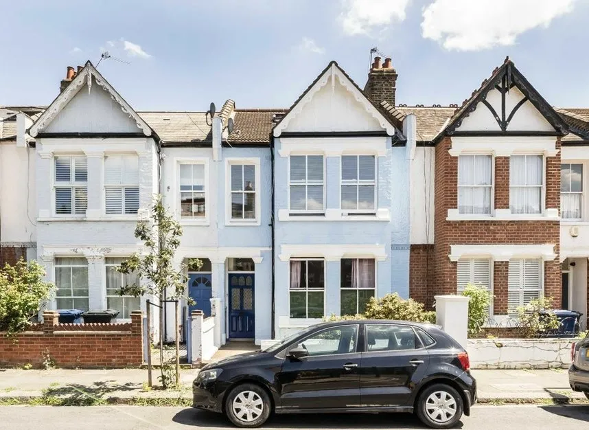 3 bed flat for sale, Davis Road, Acton, W3
