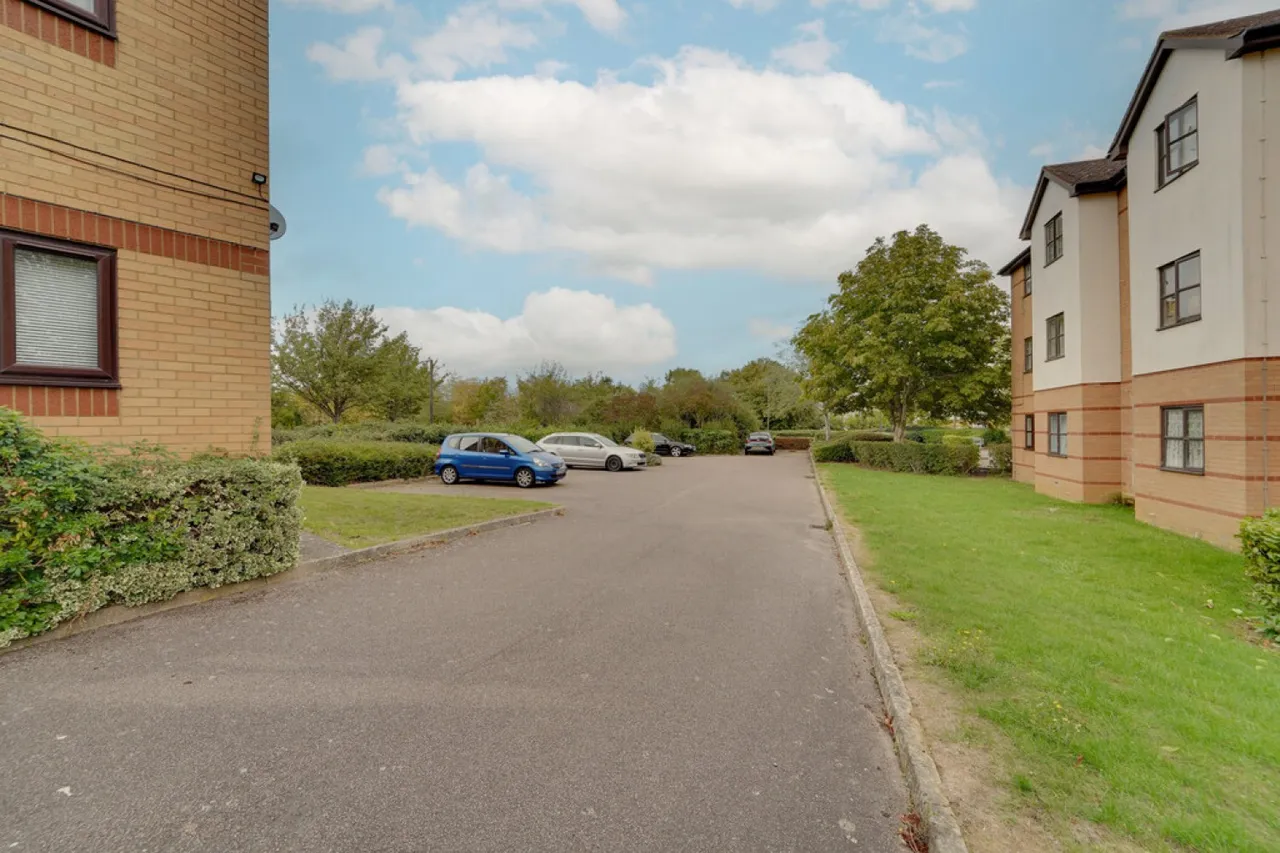 Westcroft, Milton Keynes, MK4, photo 12