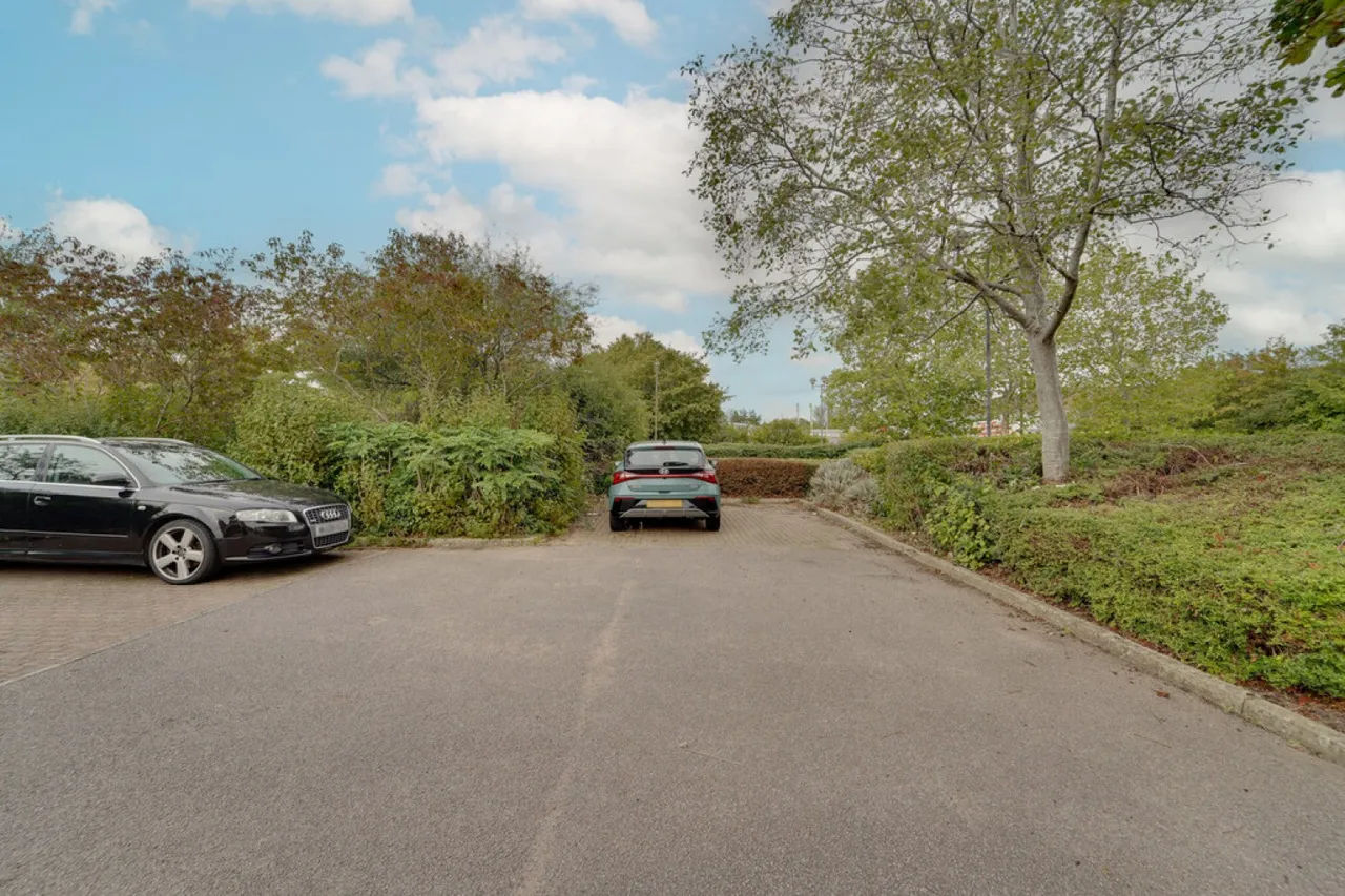 Westcroft, Milton Keynes, MK4, photo 11