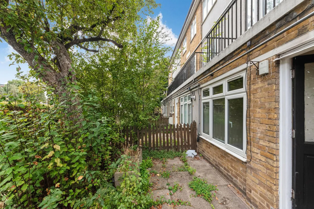 Watkins House, Manchester Roasd, E14, photo 2