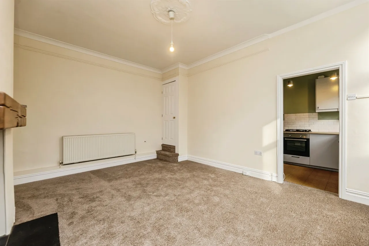 South Queen Street, Morley, LS27, photo 6