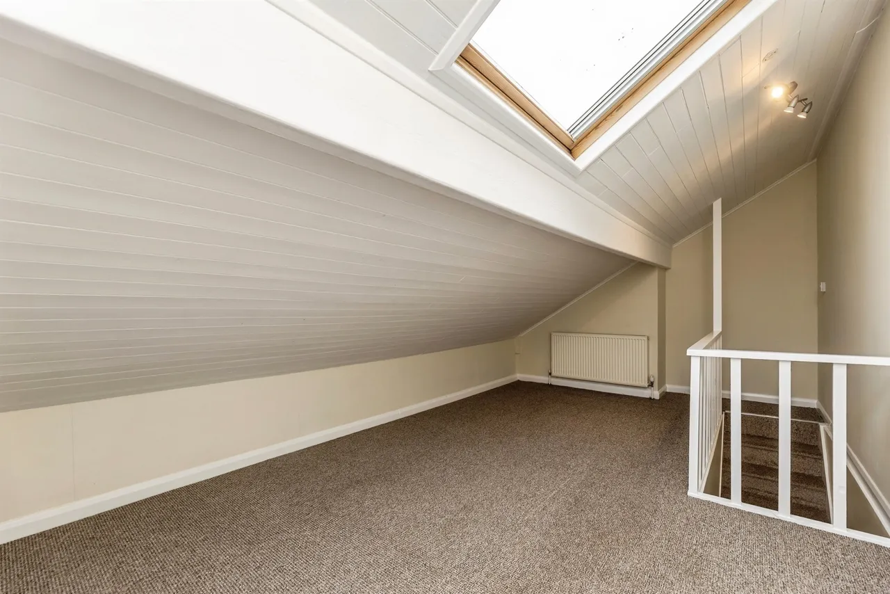 South Queen Street, Morley, LS27, photo 12