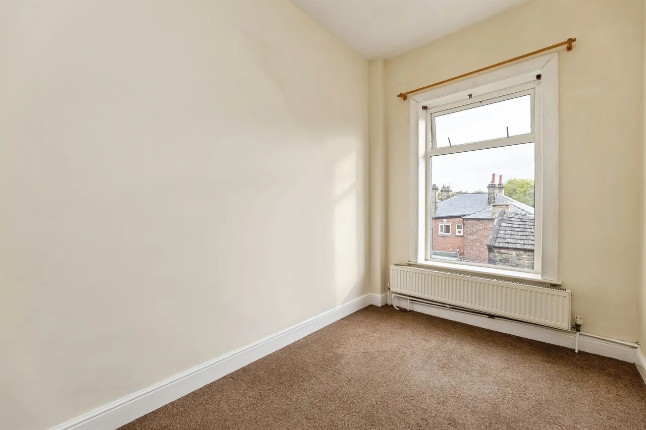 South Queen Street, Morley, LS27, photo 11