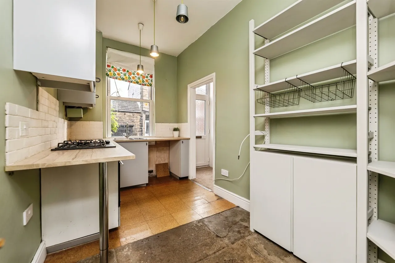 South Queen Street, Morley, LS27, photo 8