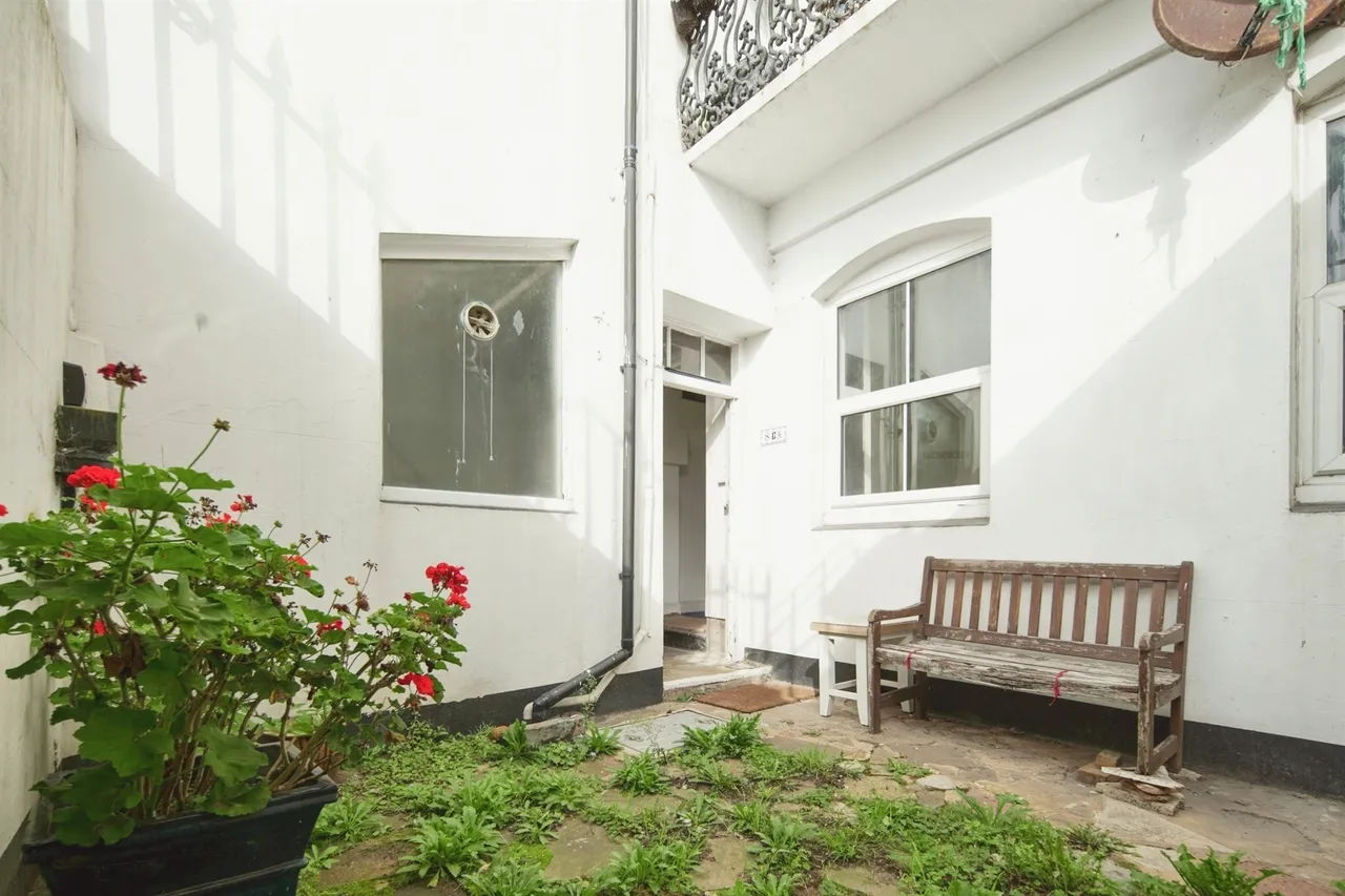 2 bed flat for sale — Marina, St. Leonards-On-Sea