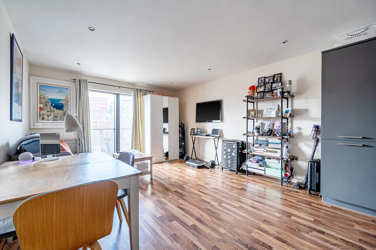 1 bed flat for sale, Copenhagen Street, Islington, N1