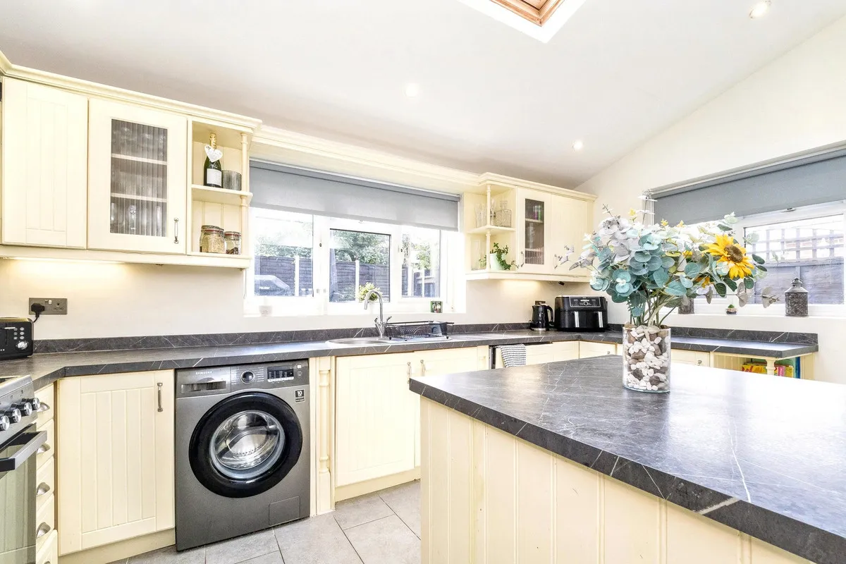 Dowsett Lane, Billericay, CM11, photo 10