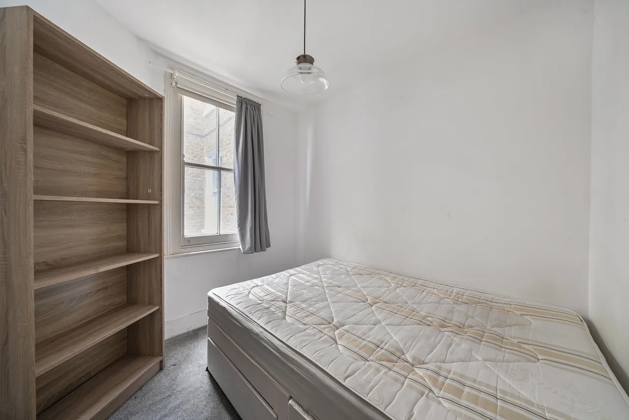 Raised Ground Floor, 129 Mirabel Road, London, photo 10