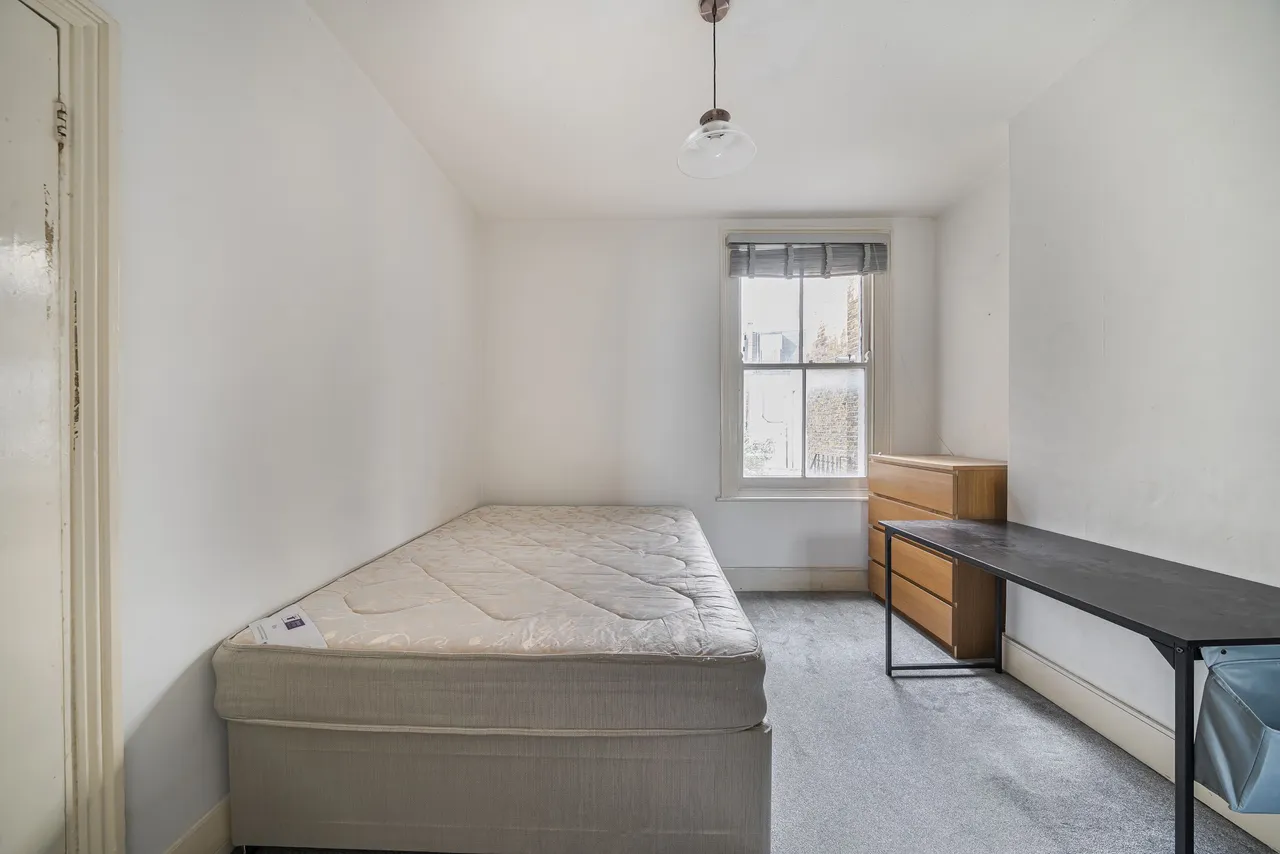 Raised Ground Floor, 129 Mirabel Road, London, photo 12