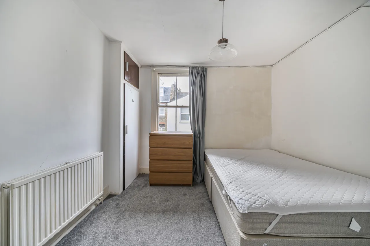 Raised Ground Floor, 129 Mirabel Road, London, photo 6