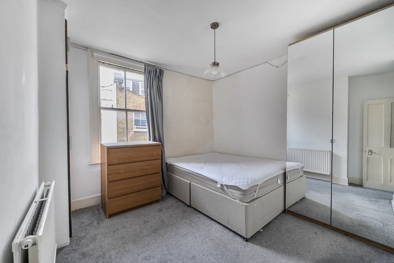 Raised Ground Floor, 129 Mirabel Road, London, photo 4