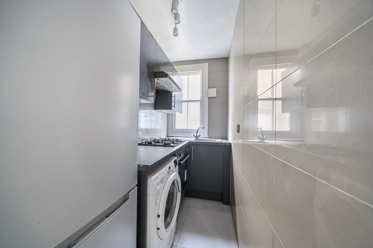 Raised Ground Floor, 129 Mirabel Road, London, photo 8