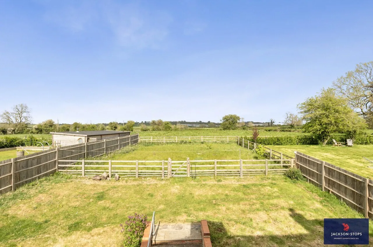 The Lane, Tebworth, LU7, photo 2