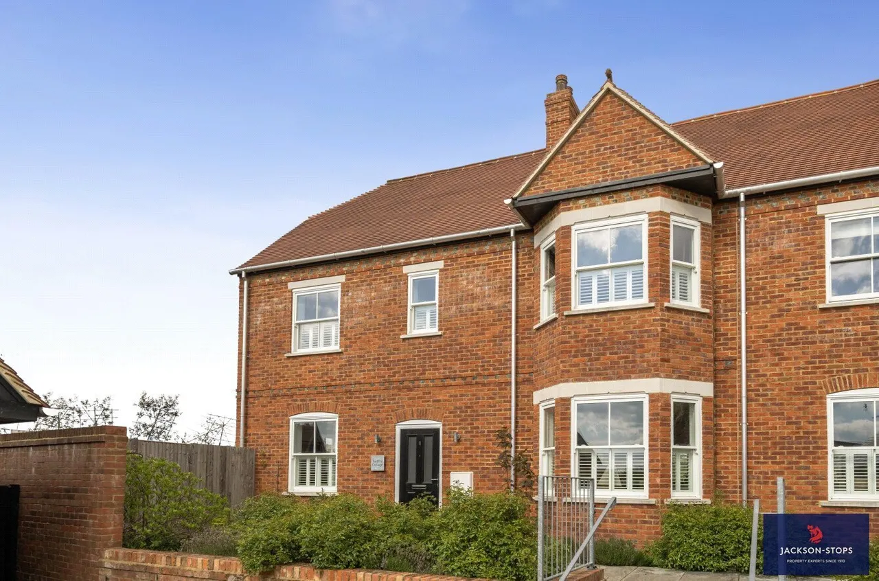 3 bed property for sale, The Lane, Tebworth, LU7