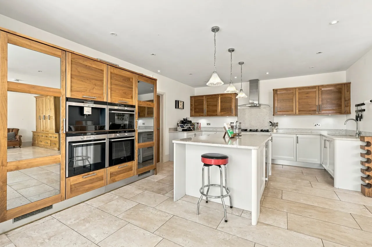 Chelmsford Road, Causeway End, CM6, photo 9