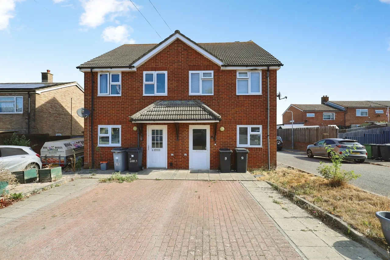 2 bed house for sale, Hamlins Park Close, Hailsham, BN27