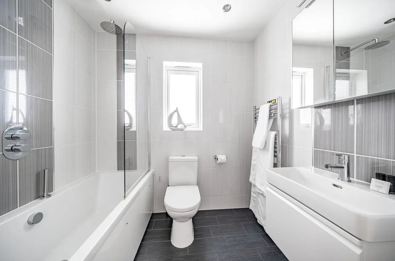 The Residence, Gwel An Mor, Portreath, Cornwall, TR16 4PE, photo 9