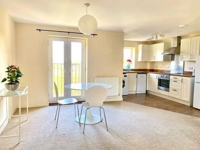 2 bed flat for sale, Providence Court, Frome, BA11