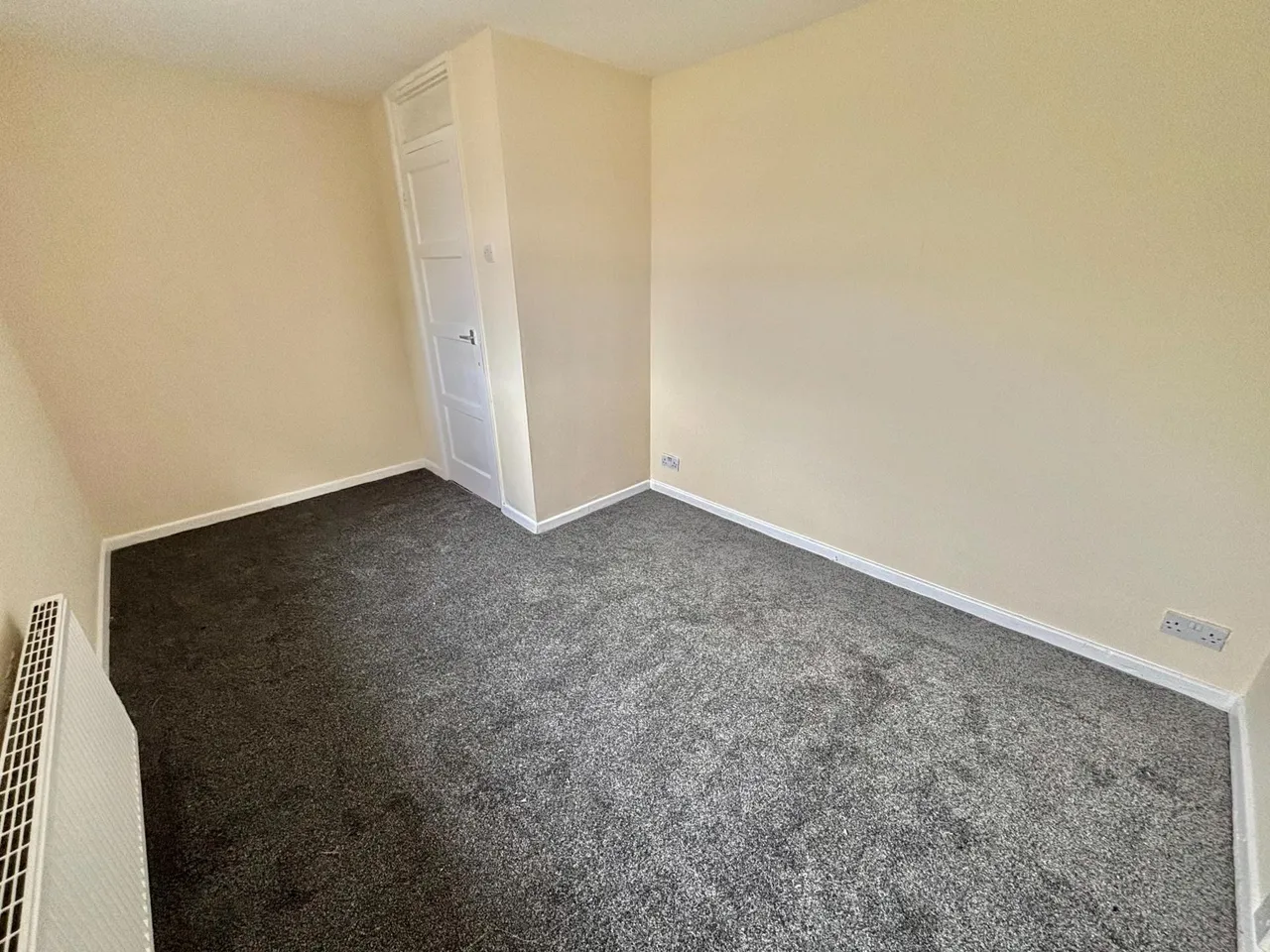 Meadowbank Close, Oldham, OL4, photo 9