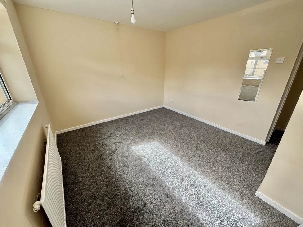 Meadowbank Close, Oldham, OL4, photo 6