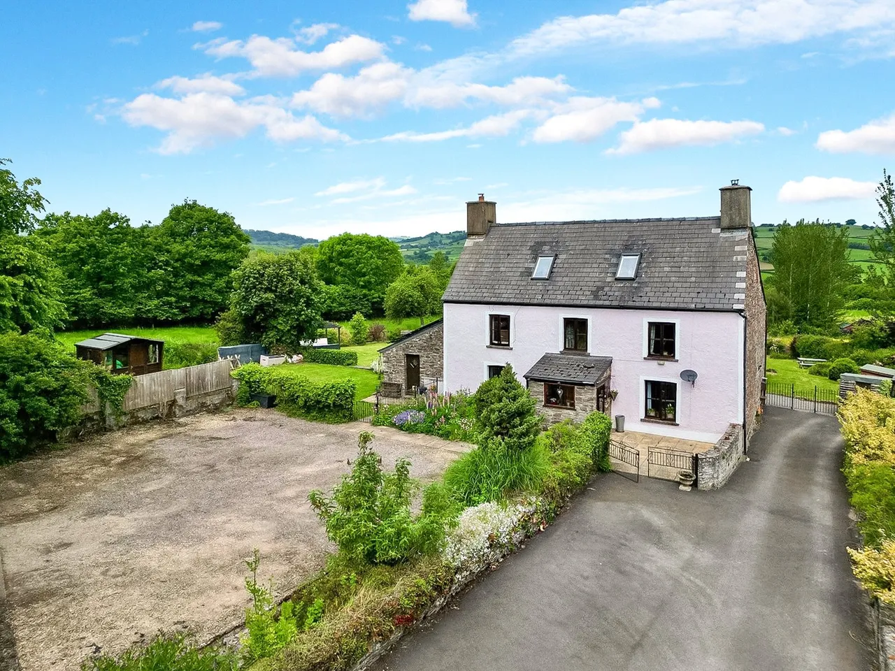5 bed house for sale, Llangorse, Brecon