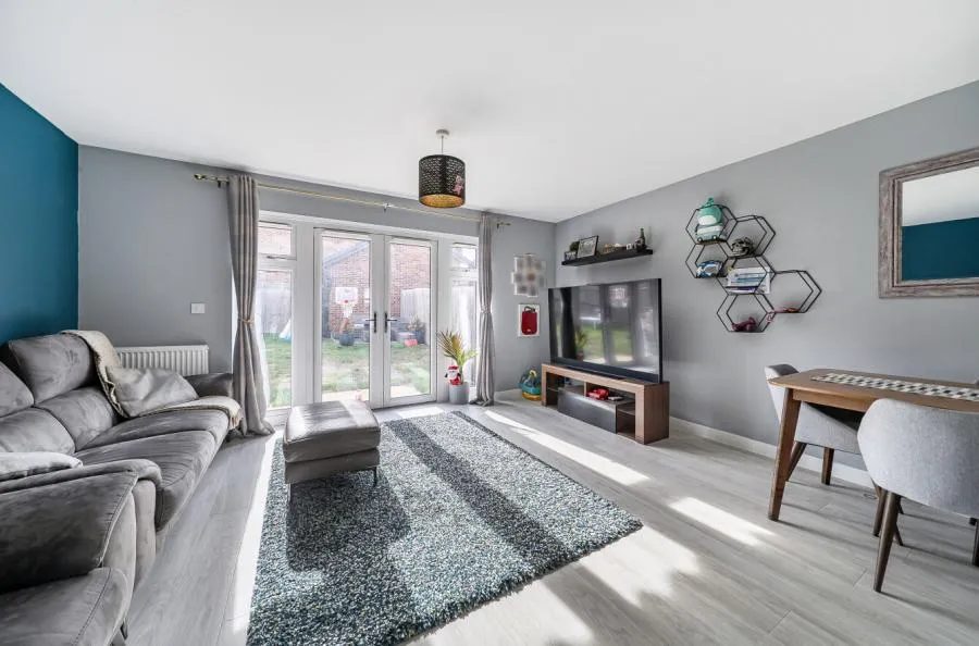 Holmes Place, Binfield, RG42, photo 3