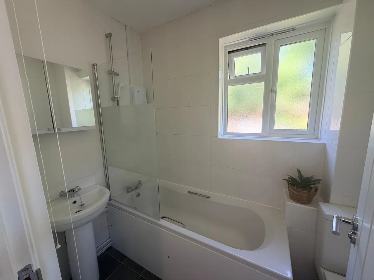 Lynmouth Crescent, Milton Keynes, MK4, photo 13
