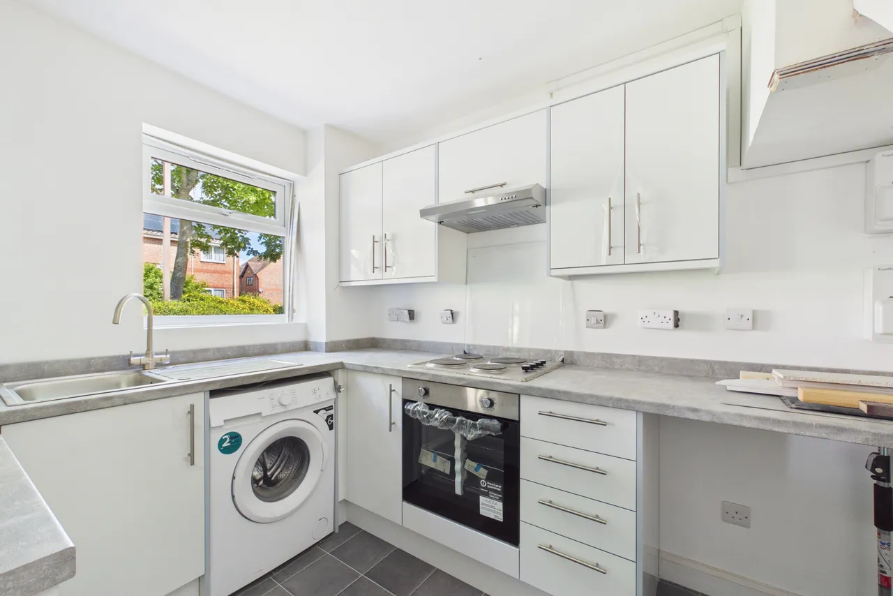 1 bed house for sale, Lynmouth Crescent, Milton Keynes, MK4