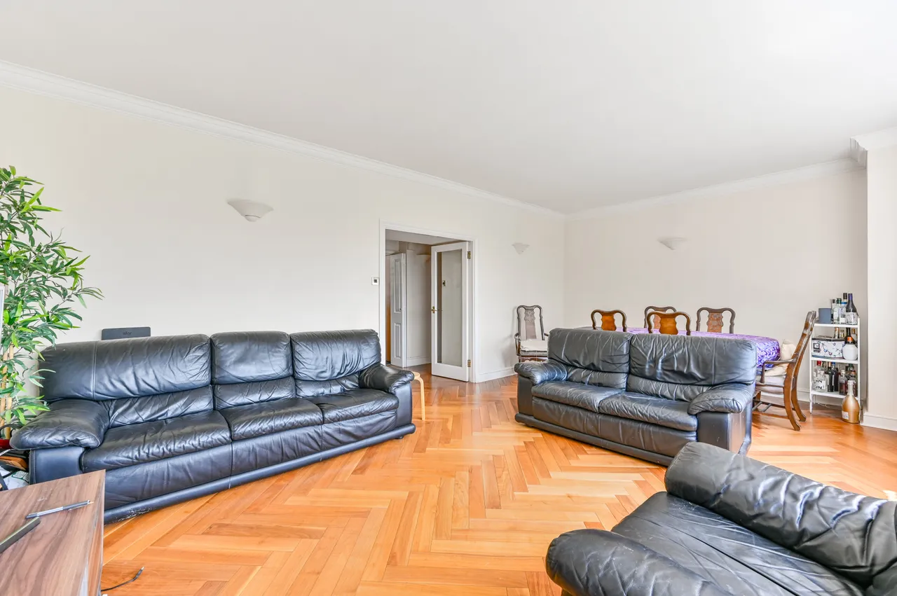 London, NW8, photo 8