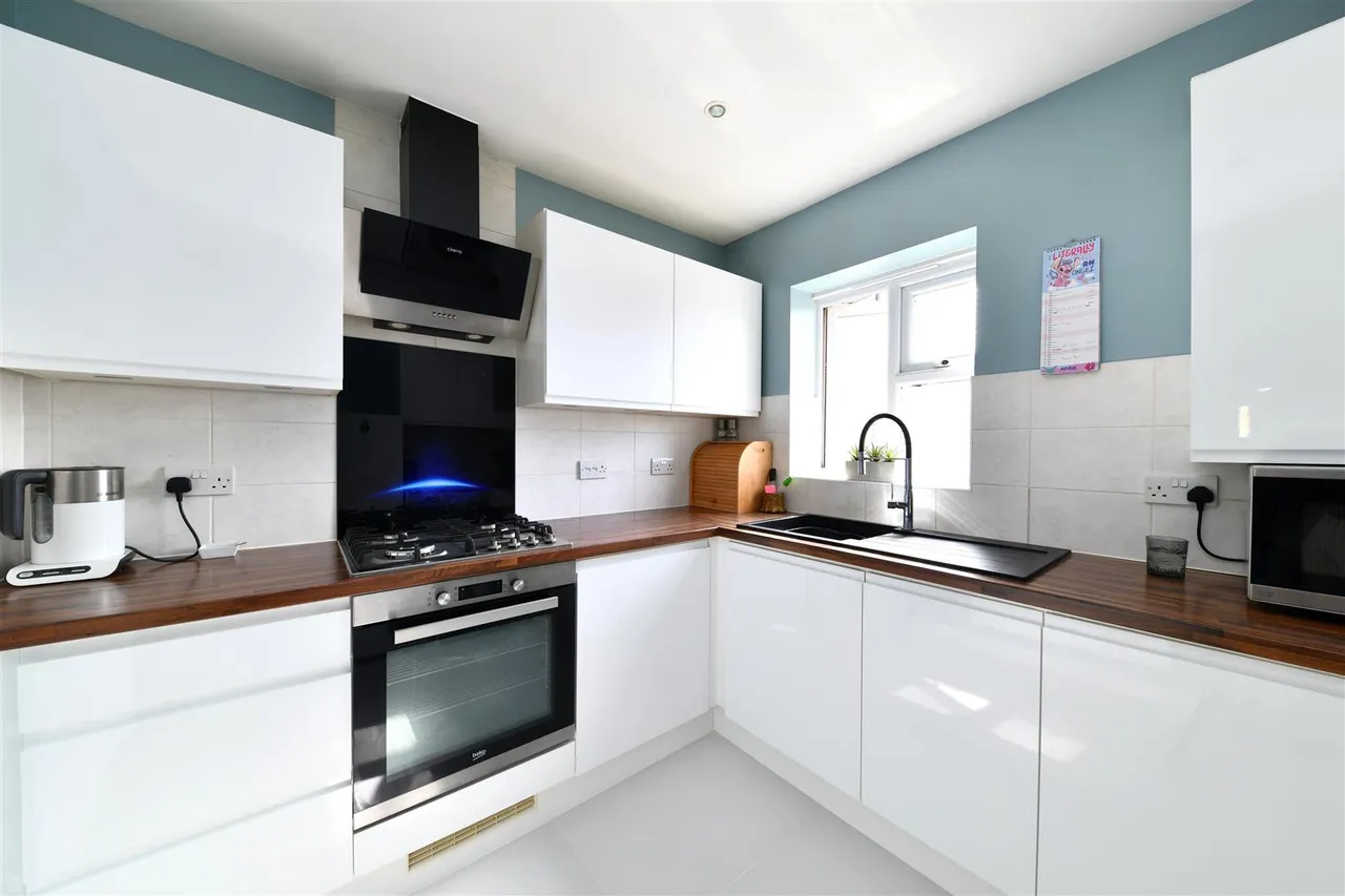 Mendip Way, Stevenage, SG1 6GZ, photo 12