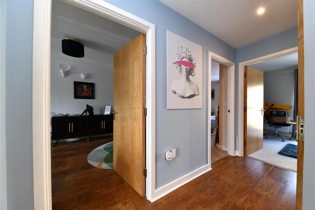Mendip Way, Stevenage, SG1 6GZ, photo 13