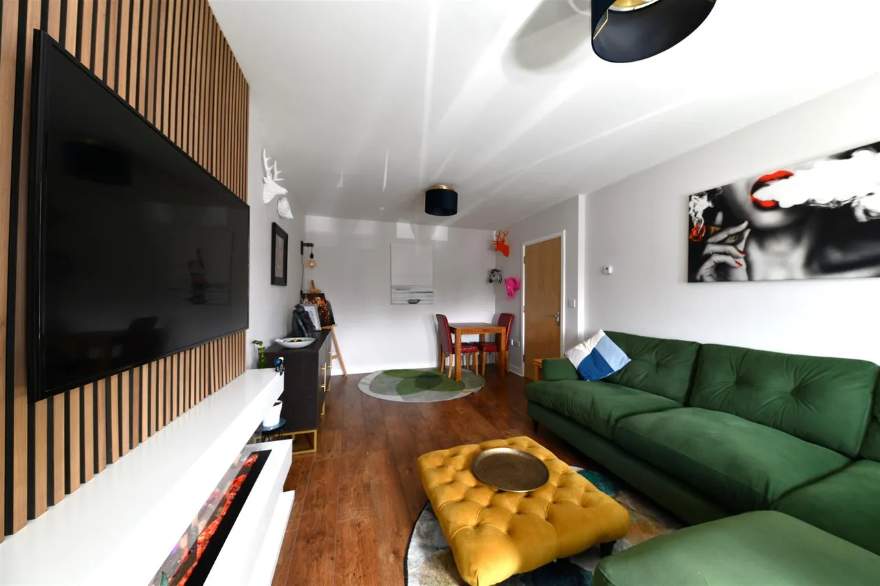 Mendip Way, Stevenage, SG1 6GZ, photo 3