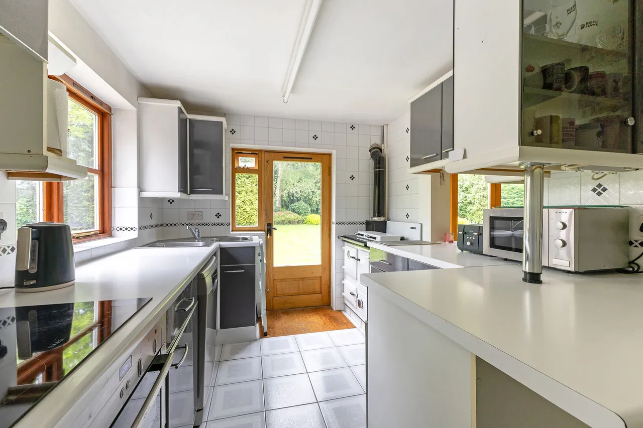 Foxes Lane, North Mymms, AL9, photo 5