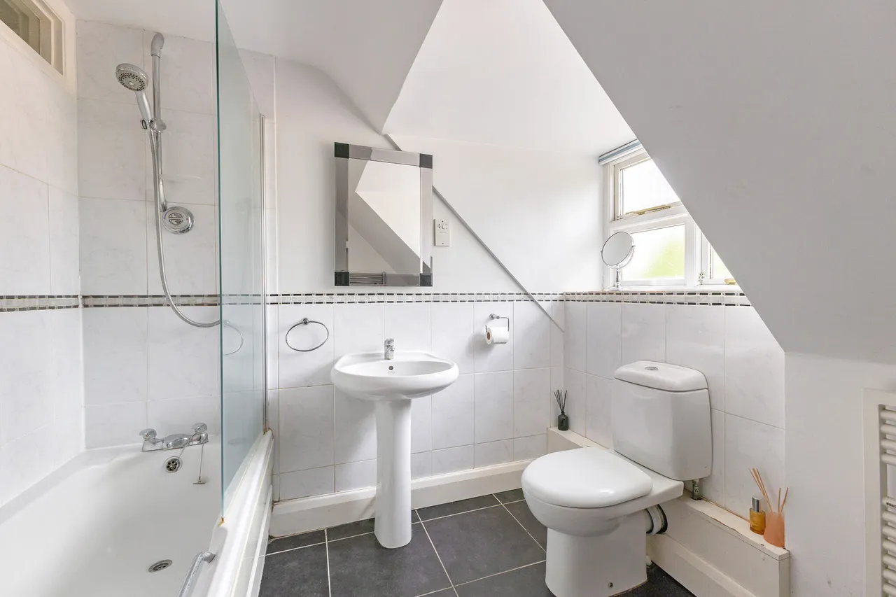 Foxes Lane, North Mymms, AL9, photo 12