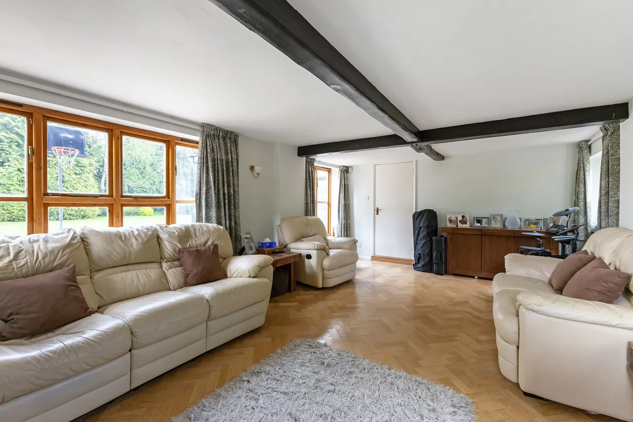 Foxes Lane, North Mymms, AL9, photo 2