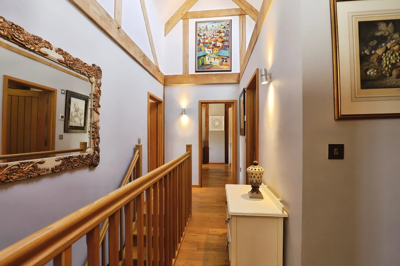 High Street, Pytchley, NN14, photo 9