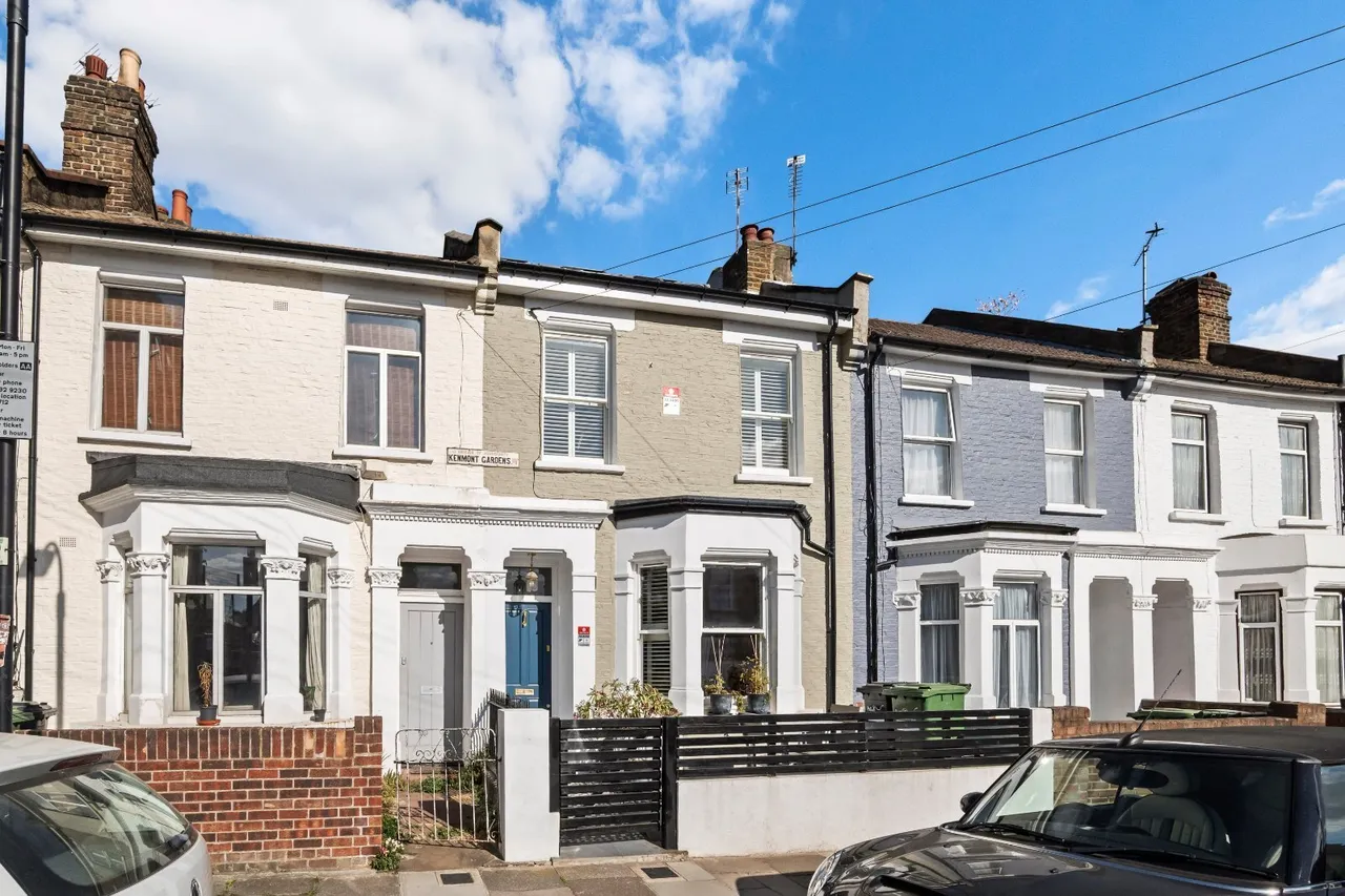 Kenmont Gardens, London, NW10, photo 22