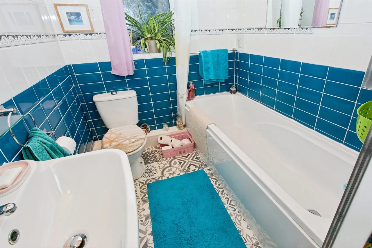 Suffolk Avenue, Chaddesden, DE21, photo 16