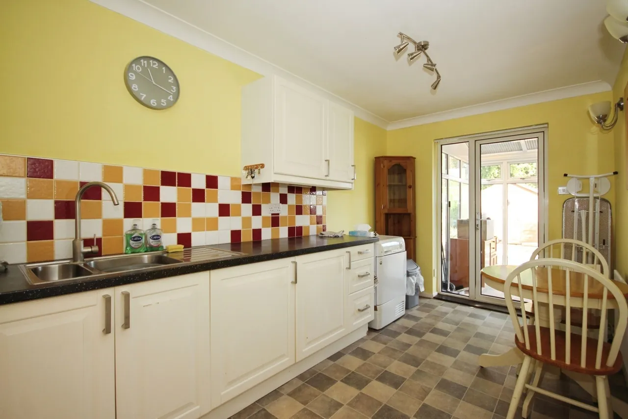 Crutchley Way, Whitnash, CV31, photo 4