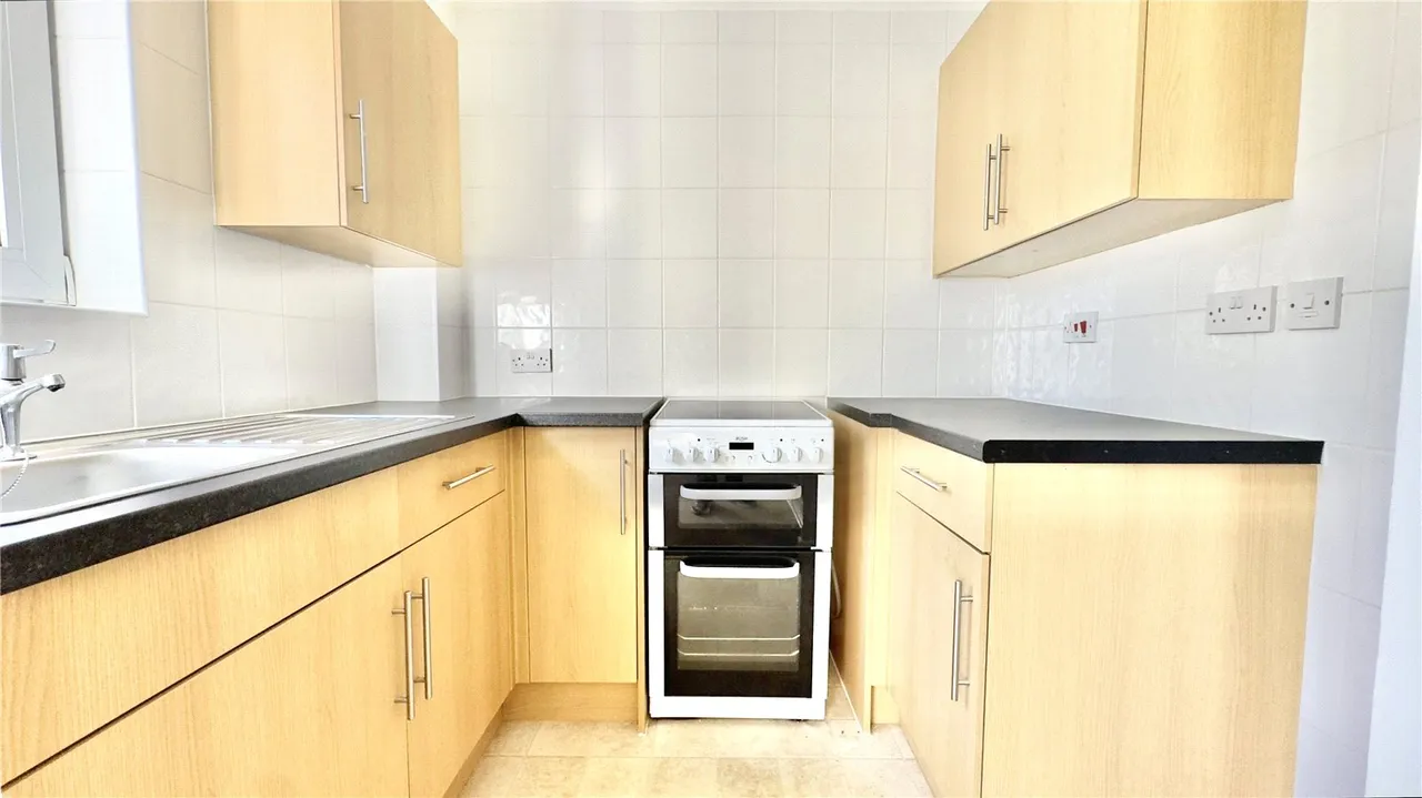 Manorside Close, Wirral, CH49, photo 3