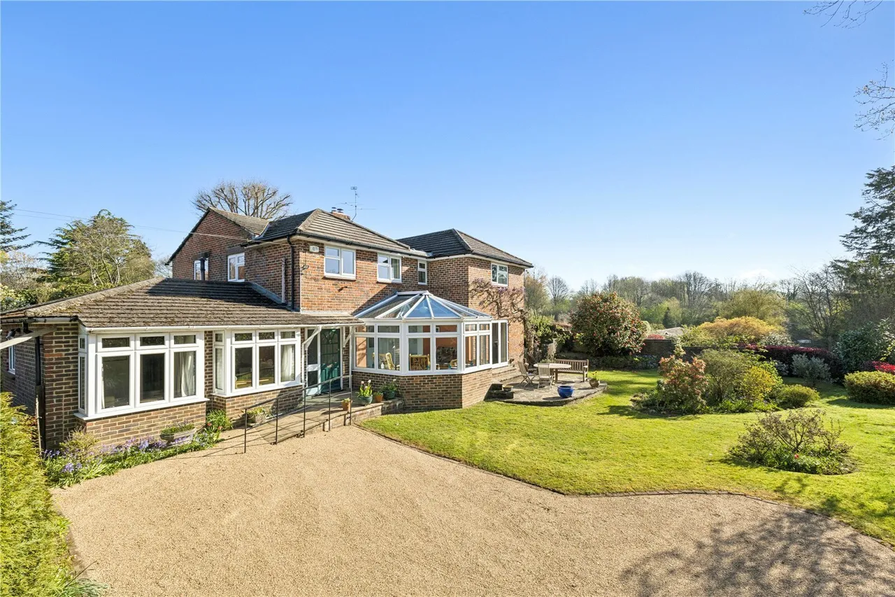 5 bed house for sale, Upperfield, Easebourne, GU29