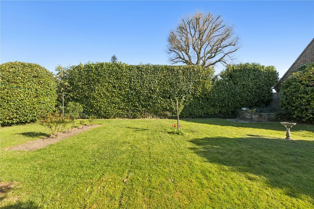 Upperfield, Easebourne, GU29, photo 3