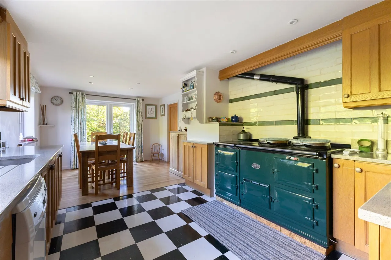 Upperfield, Easebourne, GU29, photo 2