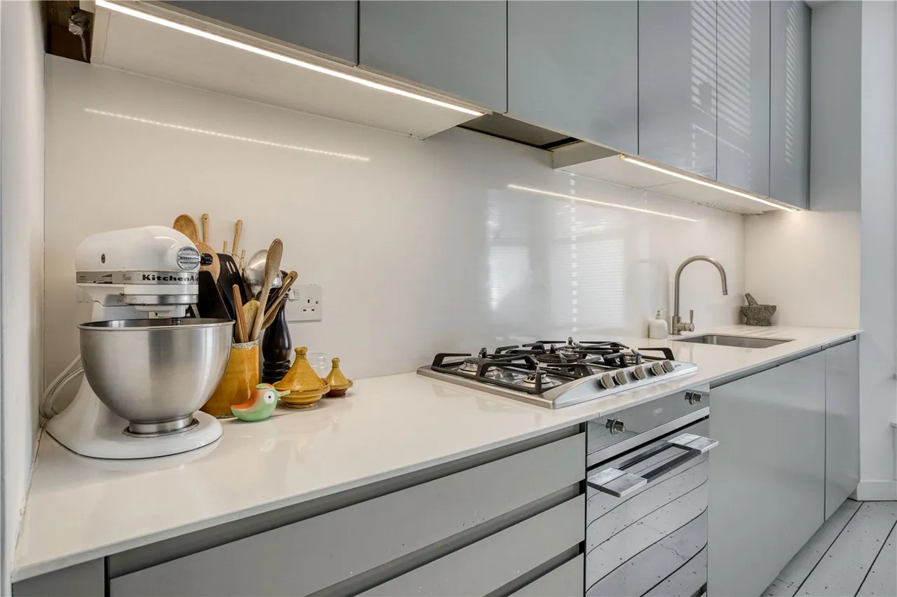 College Road, London, NW10, photo 7